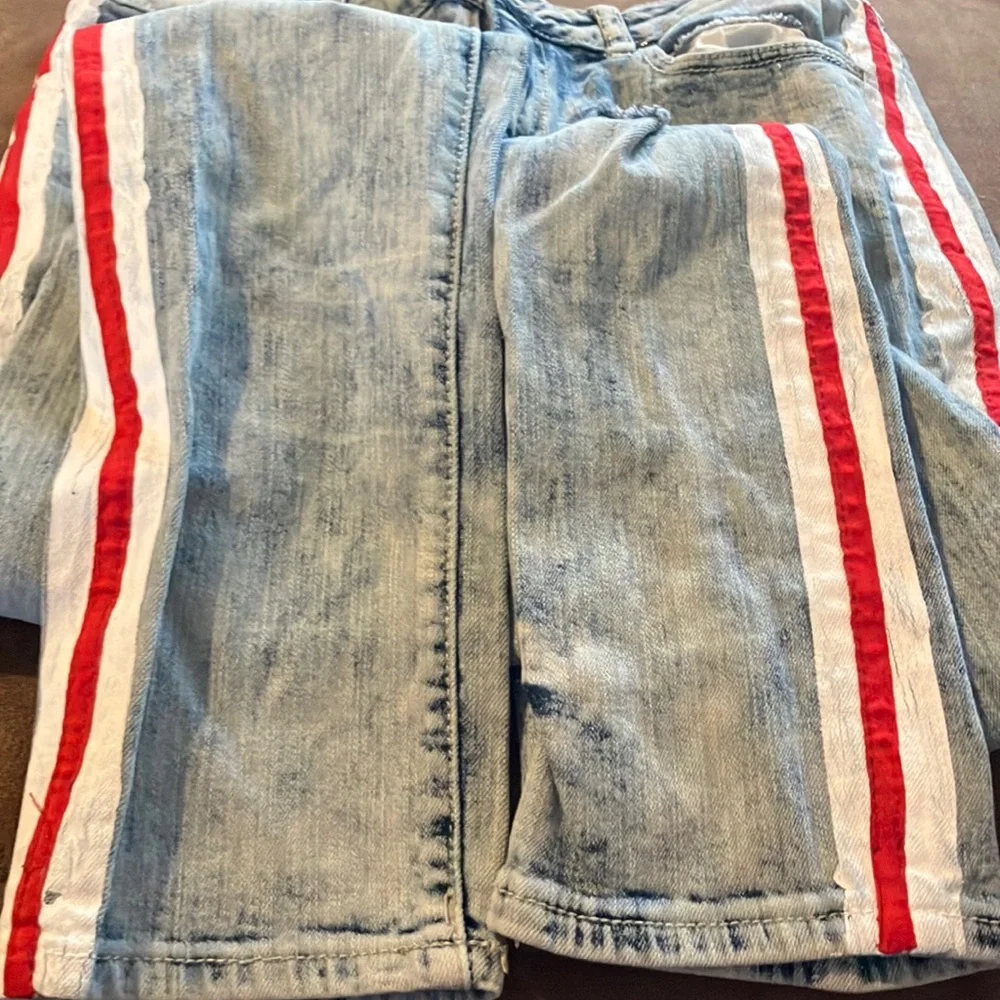 Rue21 Supreme Stretch Skinny Jeans with‎ red/white stripes & Distressed Details